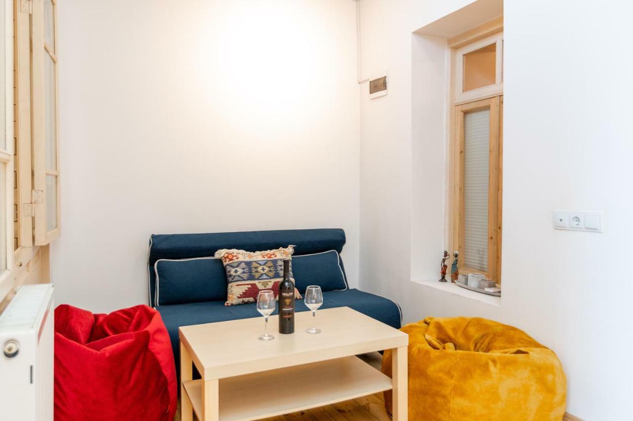 Nina' Cozy Apartment Tbilisi Exterior foto